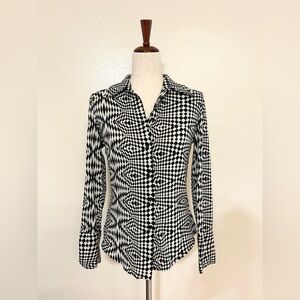 Zara Black and White Groovy Checkered Long Sleeve Button-up Blouse